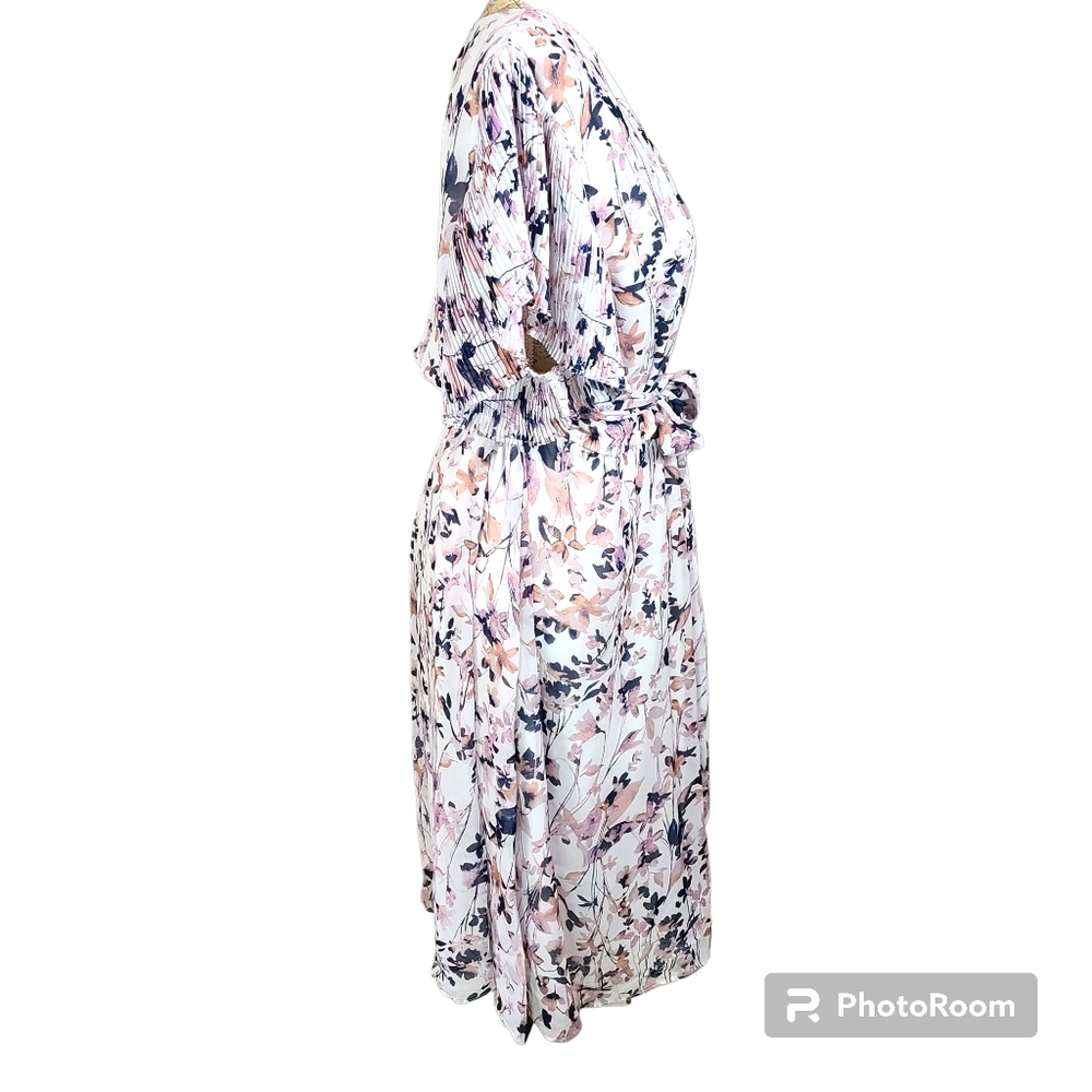 LANE BRYANT Size 18 White Floral Feminine Pleated Flutter Short Sleeve Dress NWT - Picture 4 of 11
